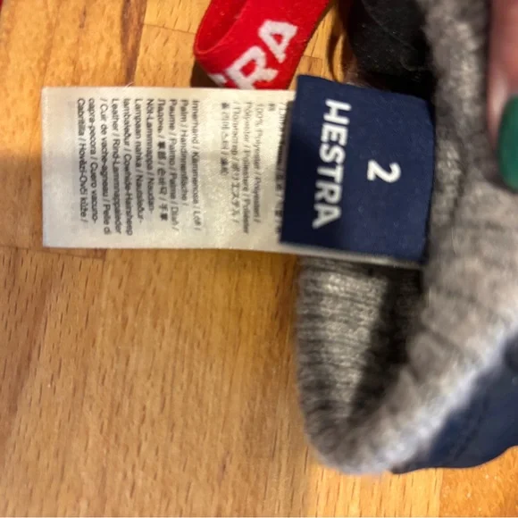 Toddler Hestra Size 2 Gloves - Picture 4 of 4